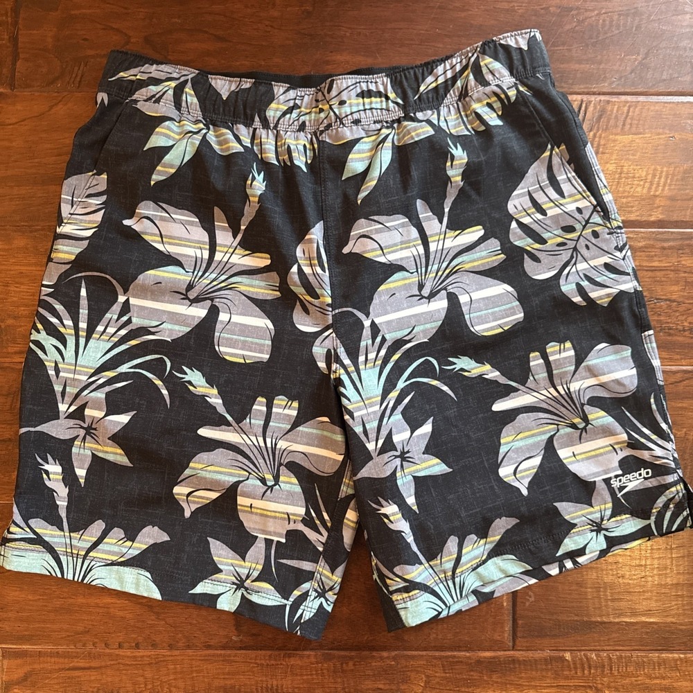 Speedo Swim Trunks Shorts Medium‎ Black Hawaiian Floral Stretch Lined Tropical